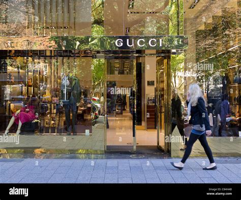 gucci store dusseldorf|SHOPenauer .